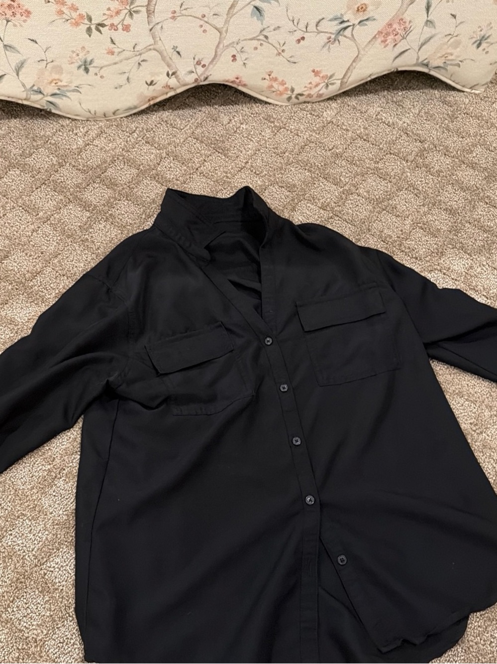 Old Navy Black Women's Button-Down Shirt